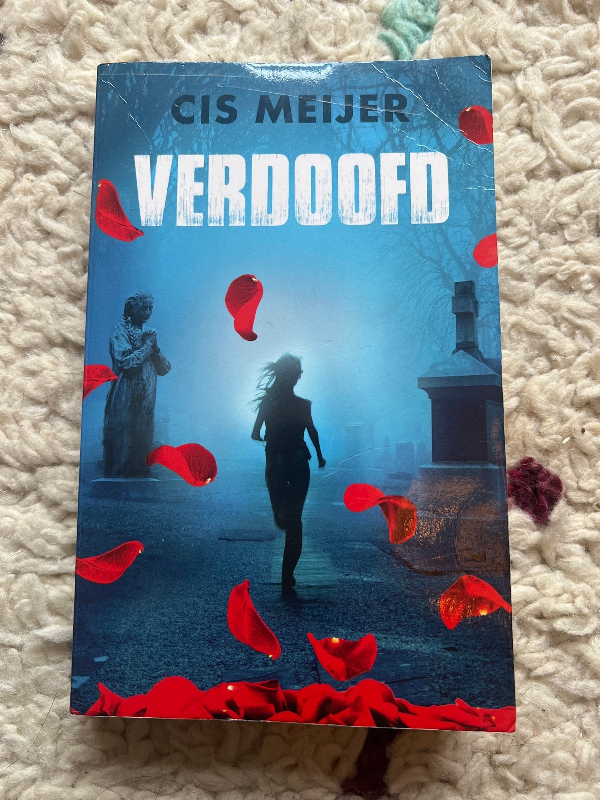 Verdoofd - Cis Meijer (Jeugdthriller), Ophalen of Verzenden, Zo goed als nieuw, Nederland