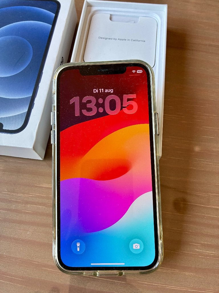 iPhone 12 - Zwart - 64 GB - Nieuwstaat, Zwart, Ophalen of Verzenden, Zo goed als nieuw, 87 %