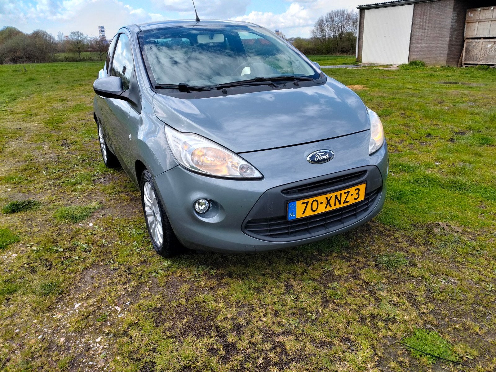 Ford Ka 1.2 69pk 2012 Grijs, Auto's, Voorwielaandrijving, Stof, 1242 cc, 4 cilinders