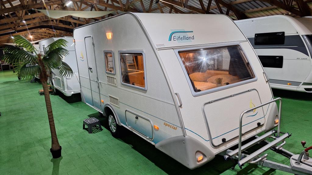 Eifelland Holiday 395TK Vootent/Zeer netjes!!, Standaardzit, Dwarsbed, Bedrijf, 750 - 1000 kg
