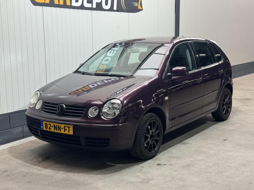 Volkswagen Polo 1.4-16V Comfortline, Auto's, Volkswagen, Voorwielaandrijving, Zwart, 4 cilinders, Origineel Nederlands