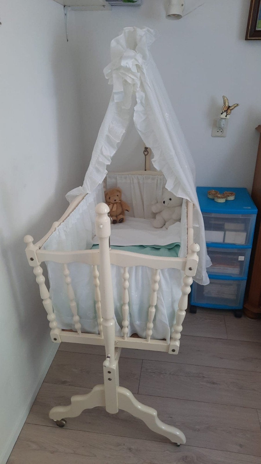 Een Leuk ouderwets Wiegje, Kinderen en Baby's, Ophalen, Wieg
