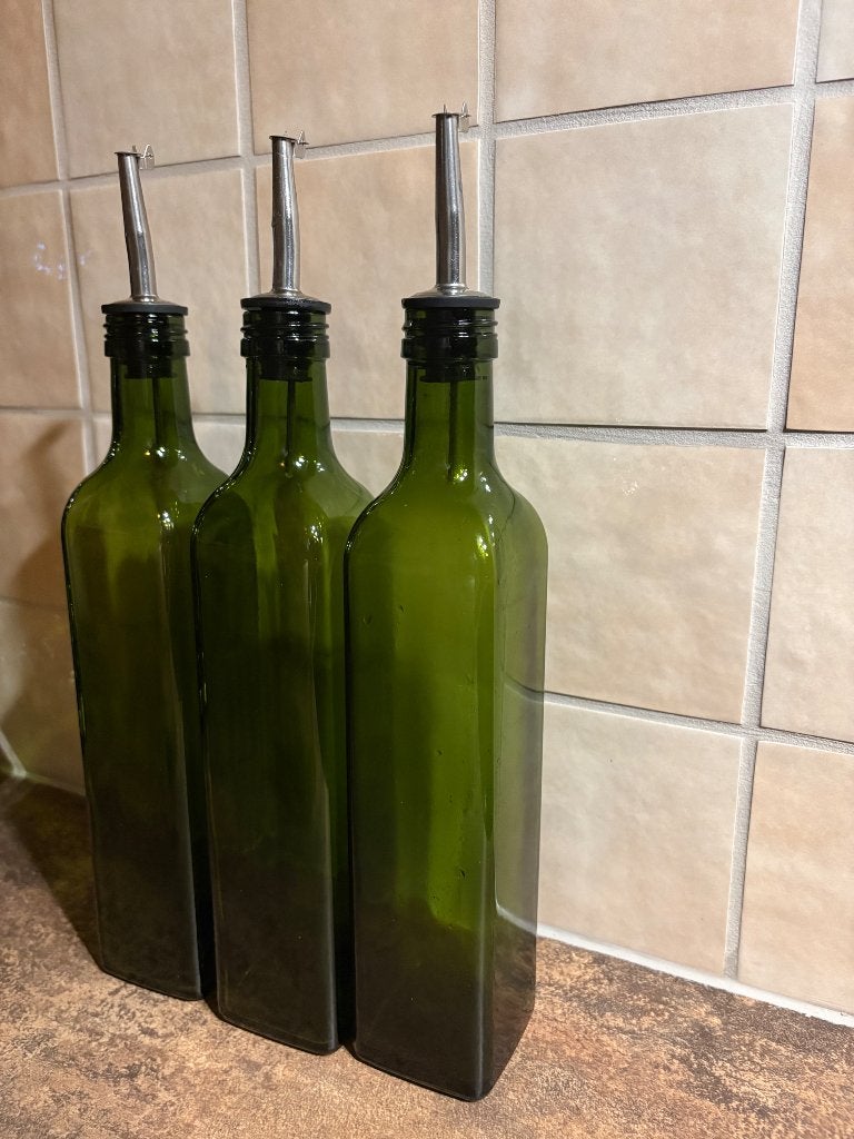 Olijfgroene Olijfolie Flessen met Handige Tuit (3 stuks), Huis en Inrichting, Ophalen of Verzenden, Groen, Glas, Overige typen