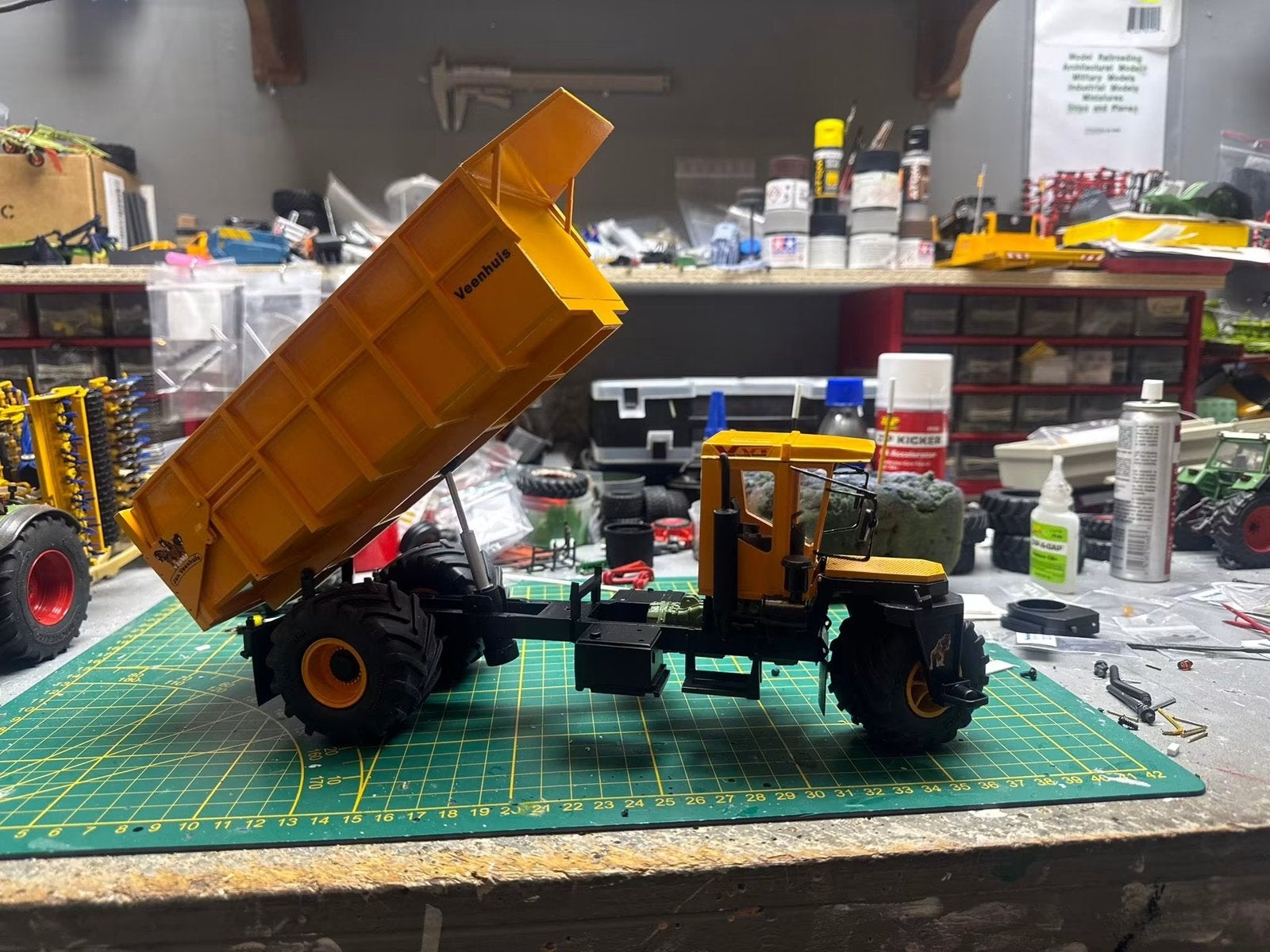 veenhuis vvt kieper 1:32, Ophalen, Zo goed als nieuw, Tractor of Landbouw, Overige merken