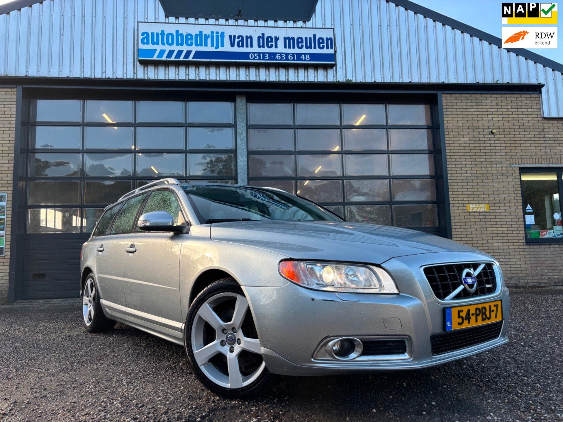 Volvo V70 2.0T R-Edition. 203 PK! Nederlandse auto!, Voorwielaandrijving, 4 cilinders, Handgeschakeld, 1533 kg