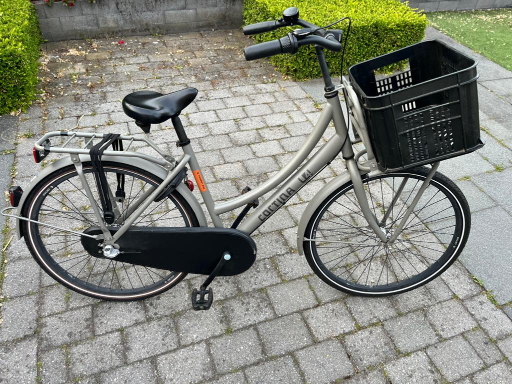 Cortina U4 26inch - bijzondere kleur in hele goede staat, Ophalen, Zo goed als nieuw, 26 inch of meer