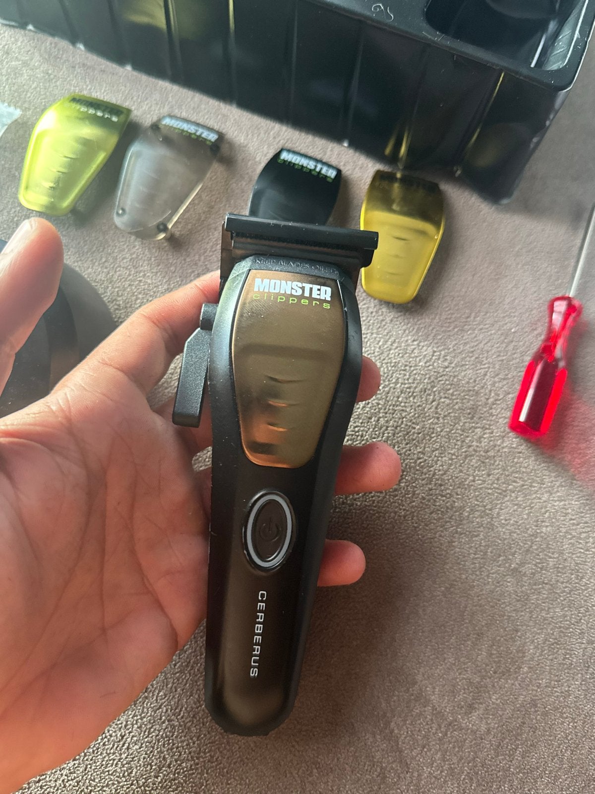 Monster Clipper Cerberus - Zo goed als nieuw!, Ophalen of Verzenden, Zo goed als nieuw, Scheren en Epileren