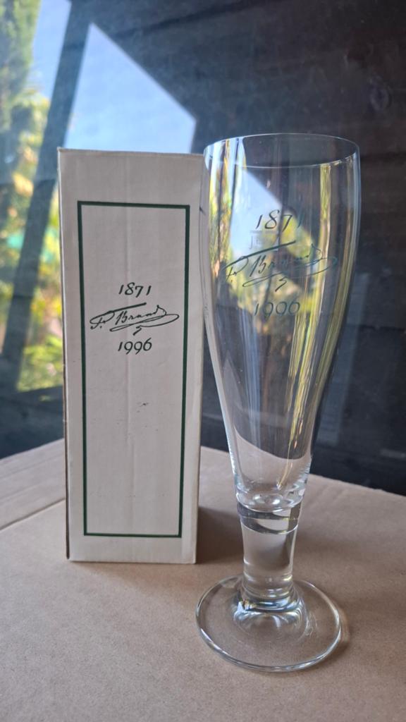 Brand Bier luxe voetglas jubileumglas 1996, Verzamelen, Ophalen of Verzenden, Zo goed als nieuw, Bierglas