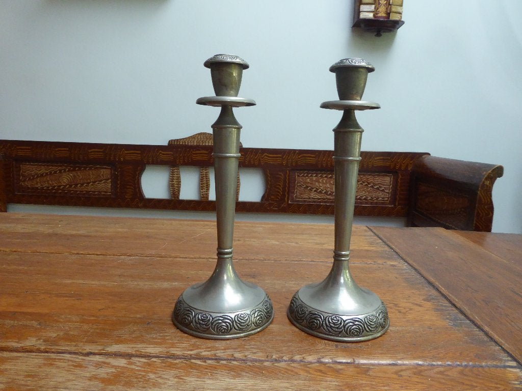 2 art deco metalen kandelaars, Antiek en Kunst, Antiek | Kandelaars, Ophalen of Verzenden, Overige materialen