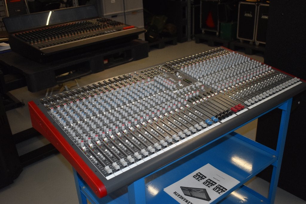 Allen & Heath ZED436 en D&R Stylyx mengtafels, Muziek en Instrumenten, Ophalen, Zo goed als nieuw, 20 kanalen of meer