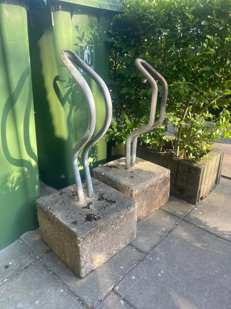1stuk Fietsrek / standaard, Ophalen of Verzenden, Gebruikt