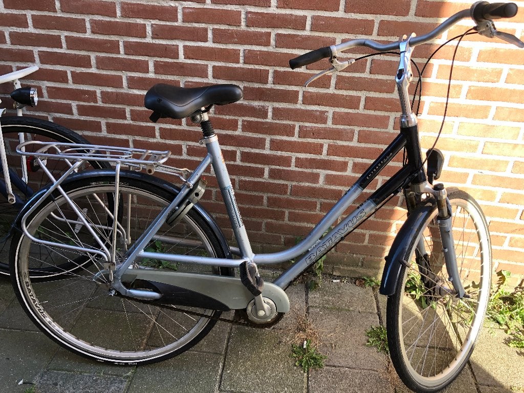 28 inch dames fiets 90 euro, Fietsen en Brommers, 56 cm of meer, Ophalen, Gebruikt, Overige merken