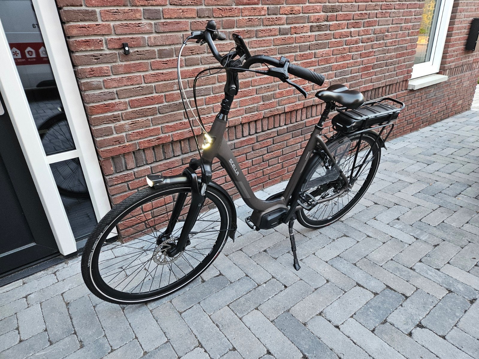 Stella Livorno middenmotor. 630wh. 2023!, Zo goed als nieuw, 51 tot 55 cm, 50 km per accu of meer, Ophalen