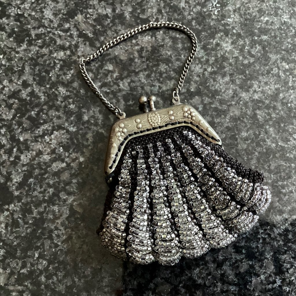 Beursje, mini, zilverkl. beugel, glas microkralen, antiek, Antiek en Kunst, Ophalen