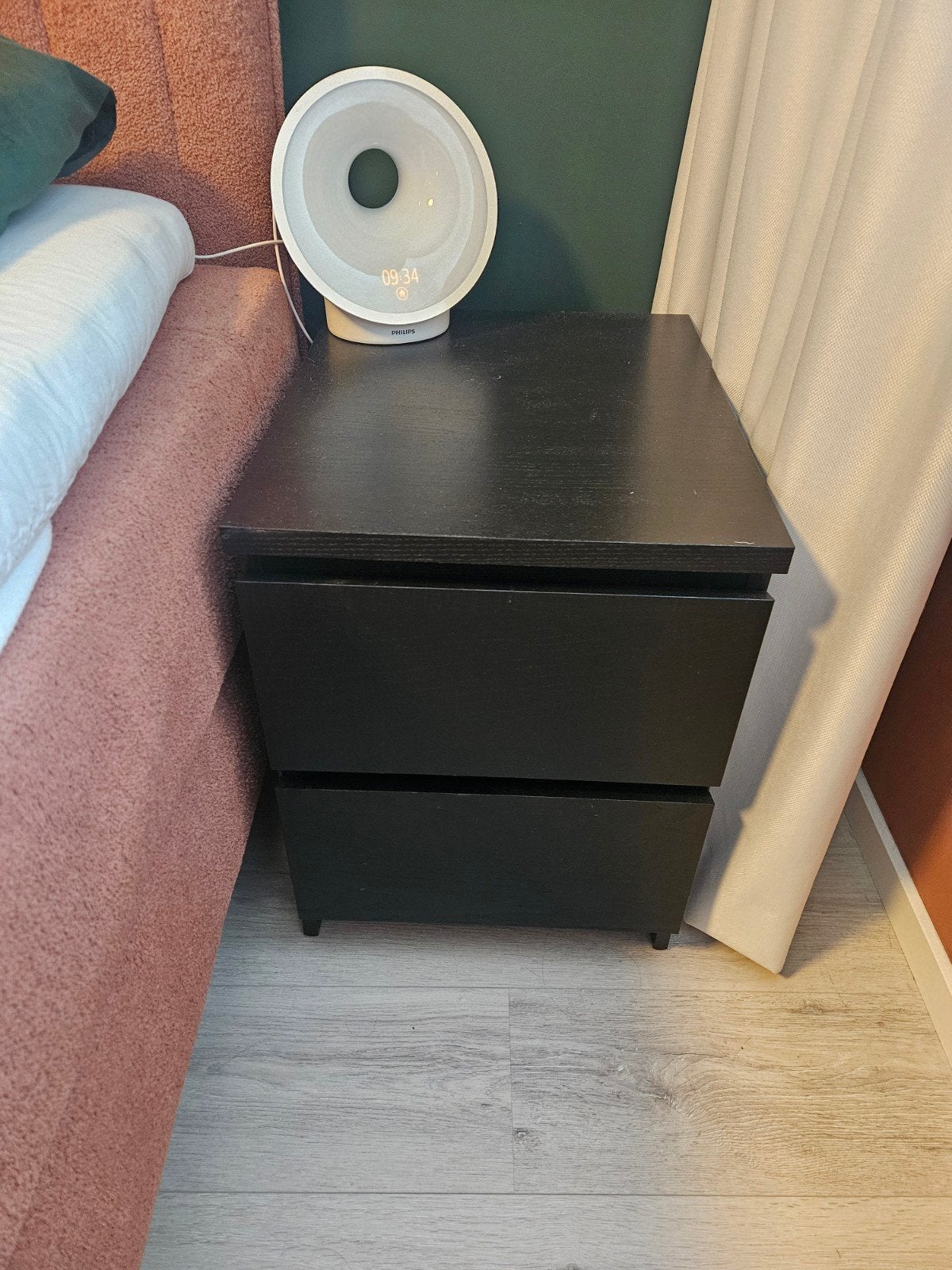 GRATIS - 2 Nachtkastjes Ikea met twee lades - Zwart, Ophalen, Gebruikt, Minder dan 45 cm, 55 tot 70 cm