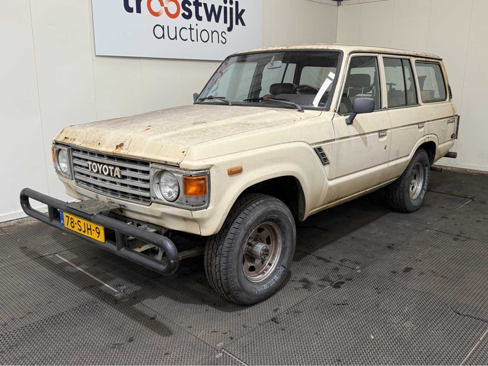 Toyota - Land Cruiser - 4.2 - Oldtimer - 1983, Beige, Toyota, Geïmporteerd, 5 stoelen