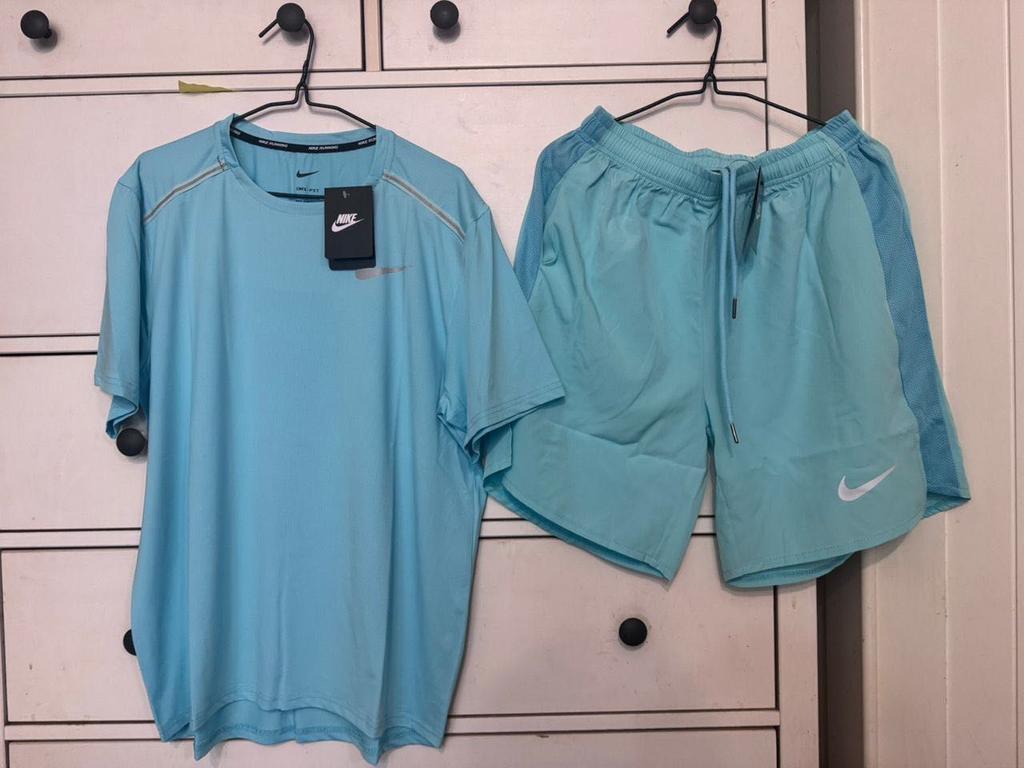 Nike zomersetjes, Ophalen of Verzenden, Zo goed als nieuw, Overige maten