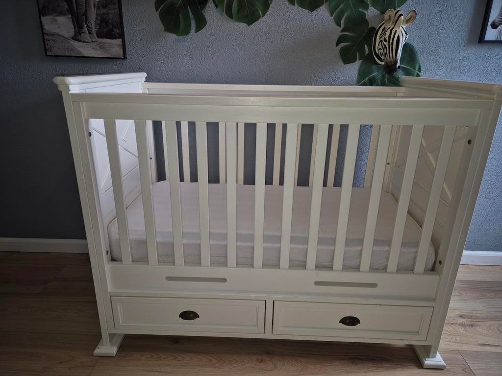 Ledikant, Kinderen en Baby's, Kinderkamer | Complete kinderkamers, Ophalen of Verzenden, Zo goed als nieuw, Jongetje of Meisje