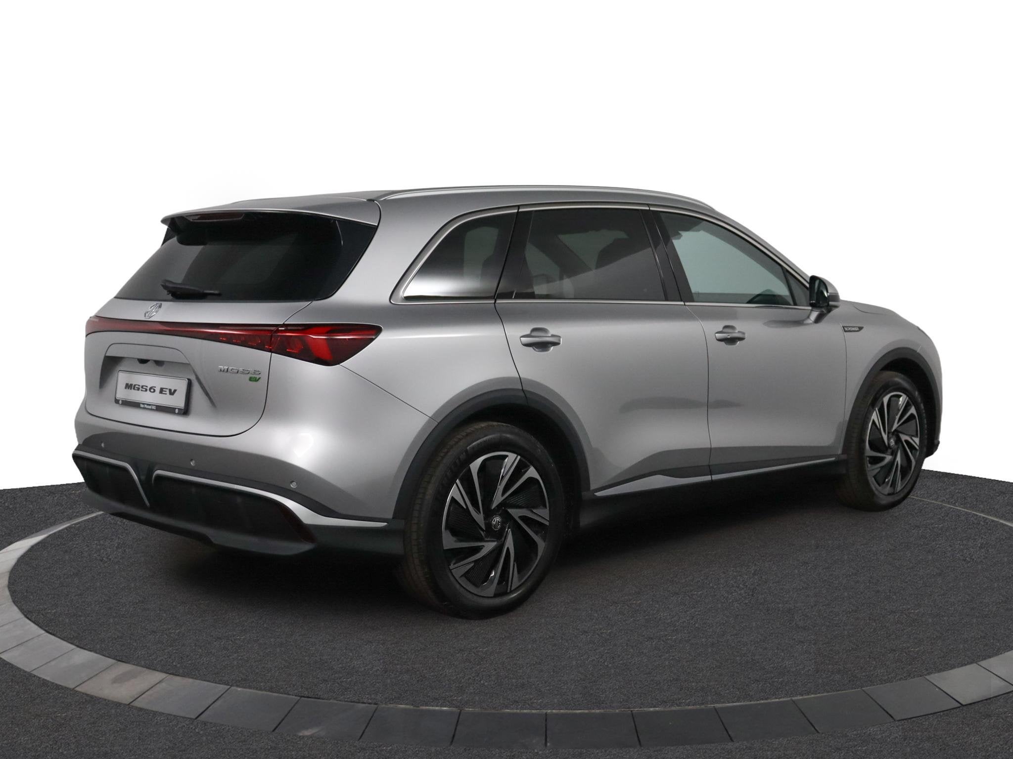 MG MGS6 Luxury 2WD 77 kWh | Panoramadak | Stoelverwarming en, Auto's, Automaat, Dealer onderhouden, Achterwielaandrijving, 245 pk