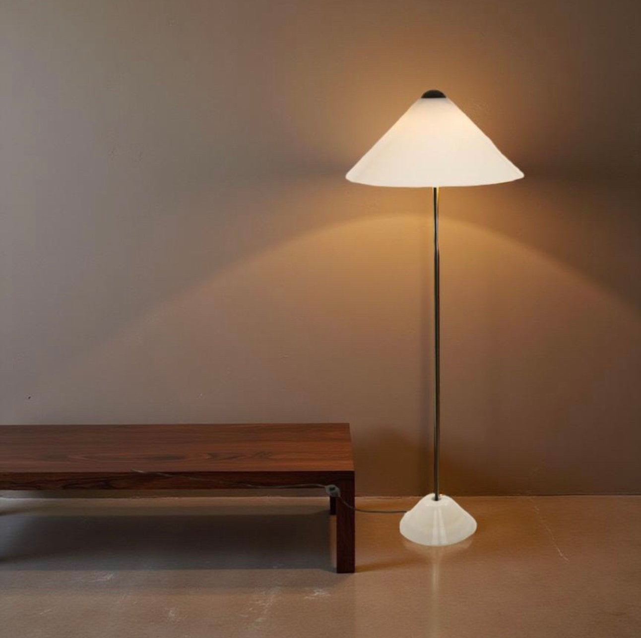 Vico Magistretti voor Oluce Italy - vintage Snow lamp, Ophalen, Gebruikt, Overige typen, Vintage