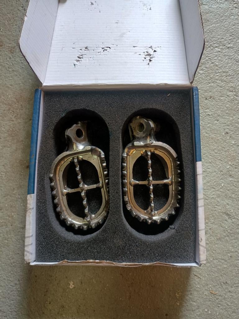 Titanium voetsteunen Yamaha/Fantic crossmotors yz(f) 125 250, Ophalen of Verzenden, Nieuw