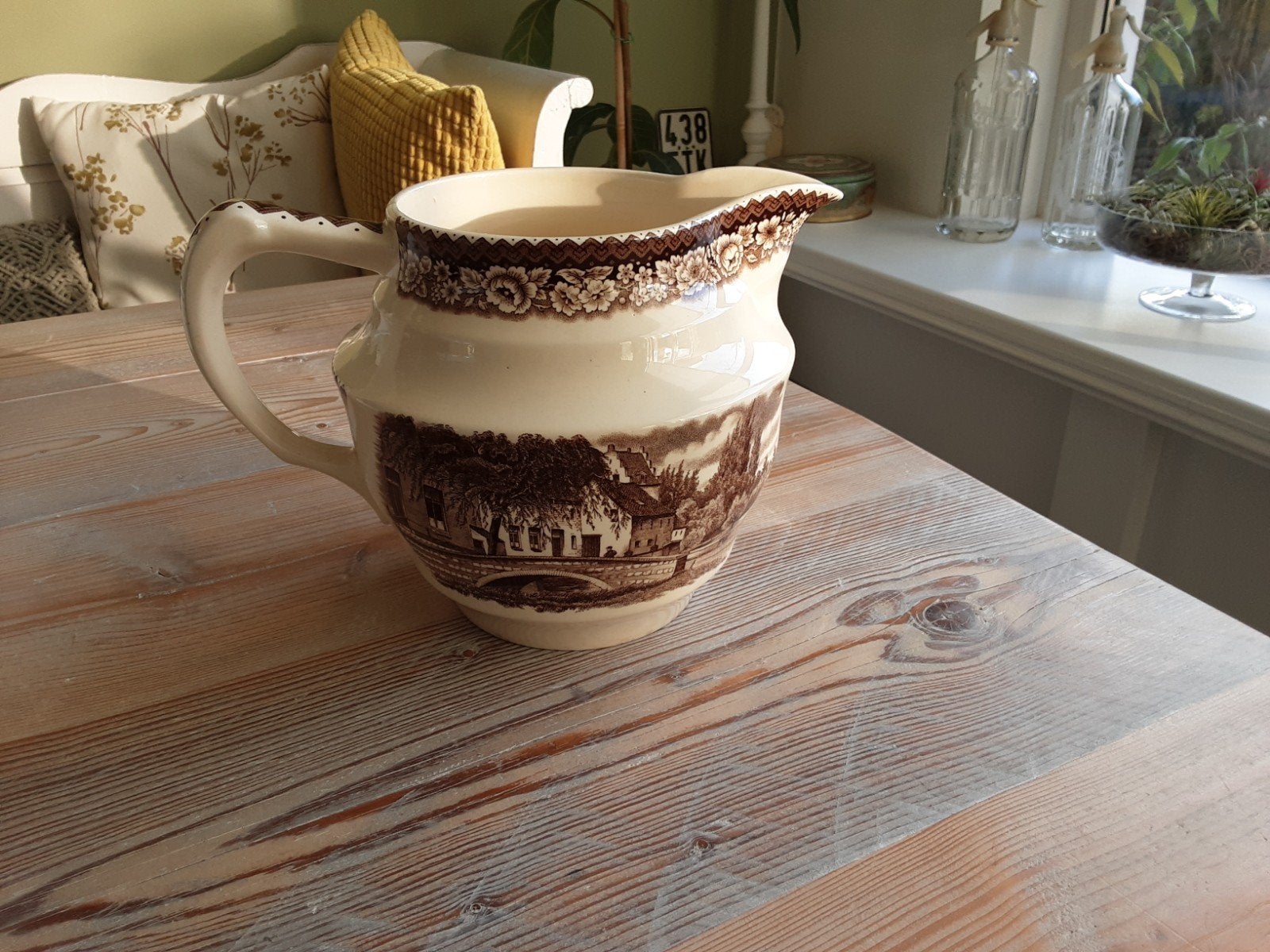 mooie oude waterkan met afbeelding., Ophalen of Verzenden