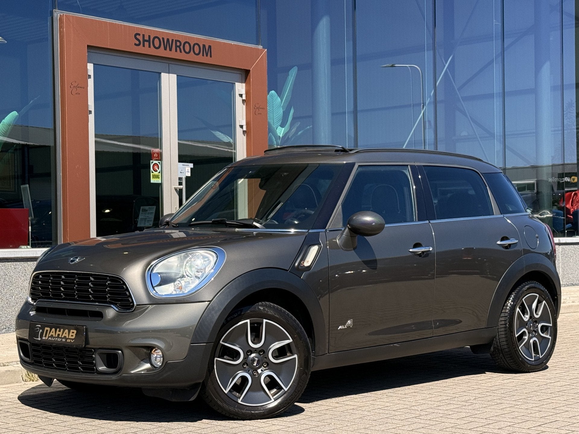 MINI Countryman 1.6 Cooper S ALL4 | Harman Kardon | Leder |, Auto's, Mini, 1380 kg, Gebruikt, Zwart, Bedrijf