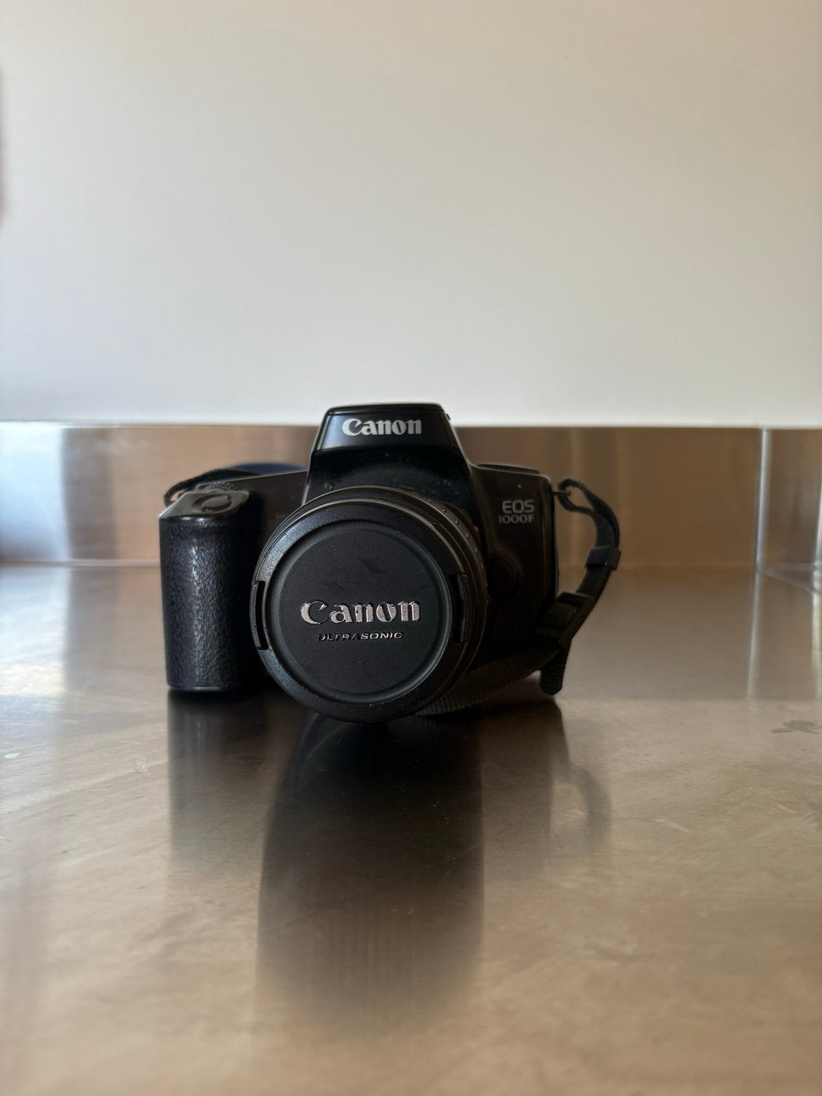 Canon EOS 1000F Spiegelreflexcamera - Defect, Audio, Tv en Foto, Fotocamera's Analoog, Ophalen, Niet werkend, Spiegelreflex, Canon