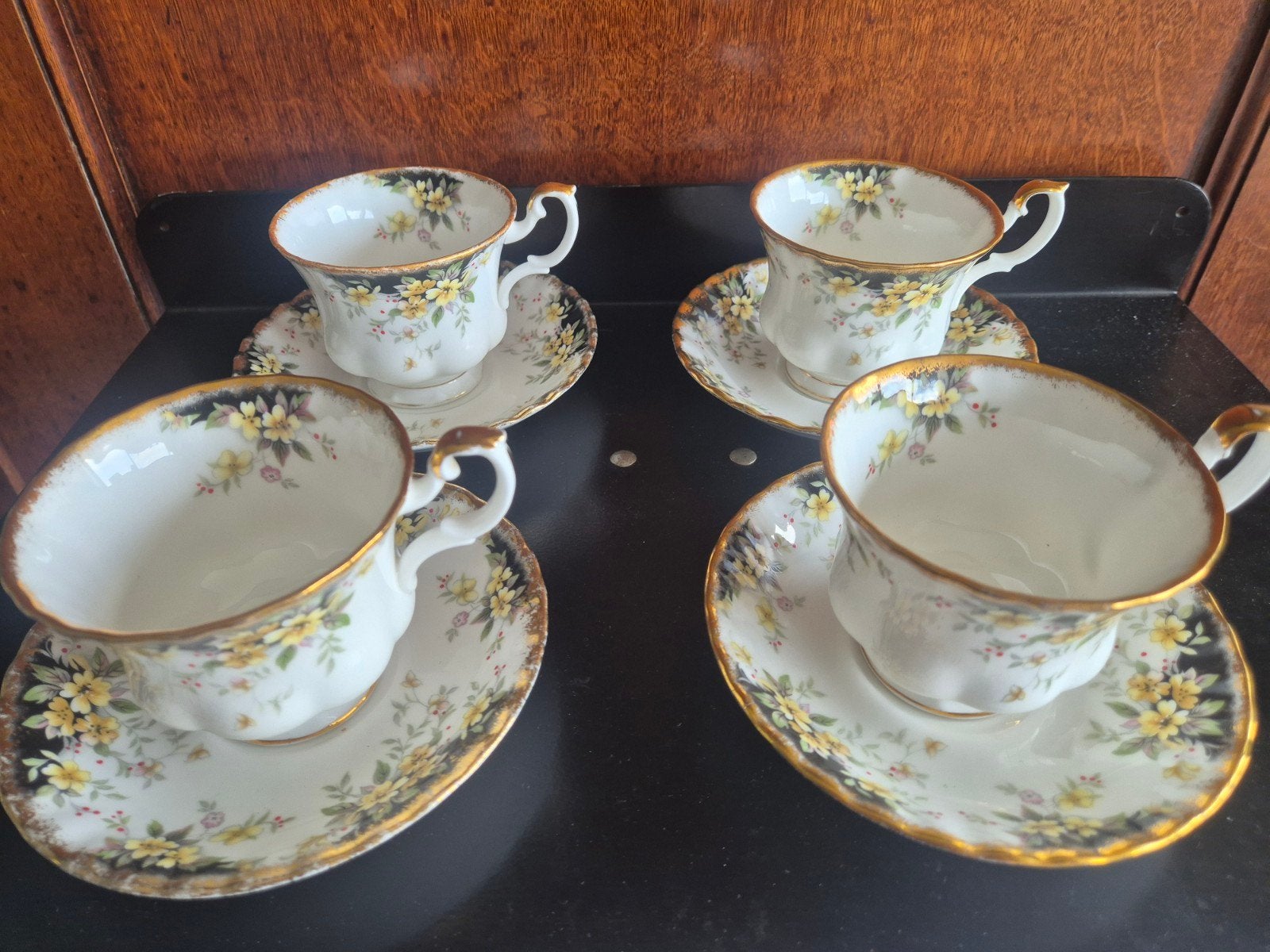 Royal albert Royal Ascot porselein, Verzamelen, Ophalen of Verzenden, Zo goed als nieuw, Porselein, Kop en/of schotel