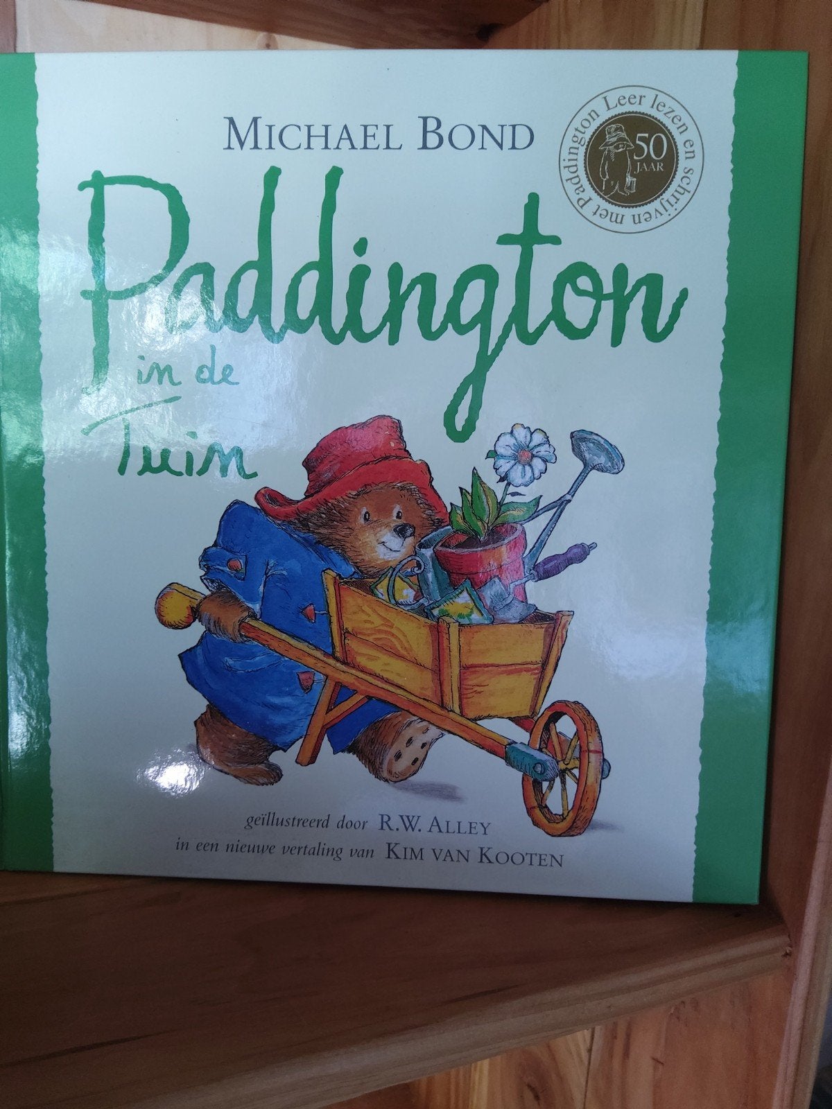 Paddington in de Tuin - Prentenboek, Boeken, Kinderboeken | Baby's en Peuters, Ophalen of Verzenden, Gelezen, Michael Bond, 3 tot 4 jaar