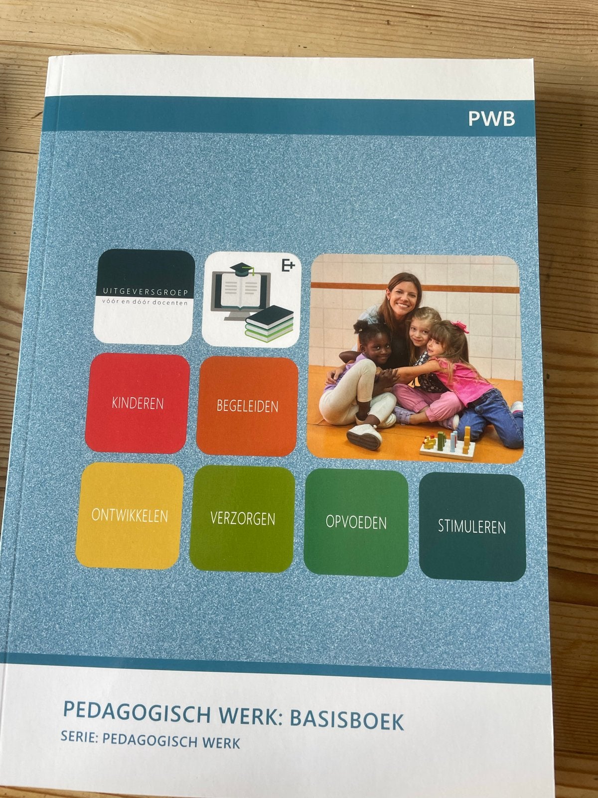 Pedagogisch Werk: Basisboek - PWB, Ophalen of Verzenden, Gamma, Zo goed als nieuw, MBO