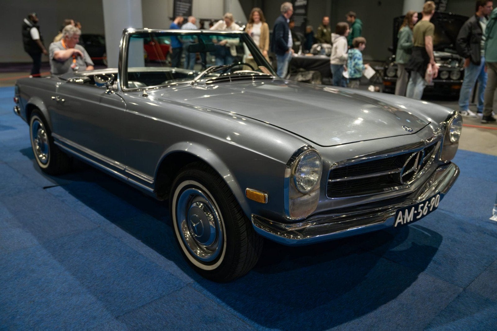 Mercedes-Benz SL 1968 Grijs, 2500 cc, Dealer onderhouden, Achterwielaandrijving, Zwart