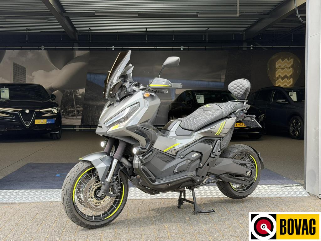 Honda X-ADV 750 Custom Fluo Geel Edition Full-Opties, 745 cc, Bedrijf, Meer dan 35 kW, Oofwijk Auto's