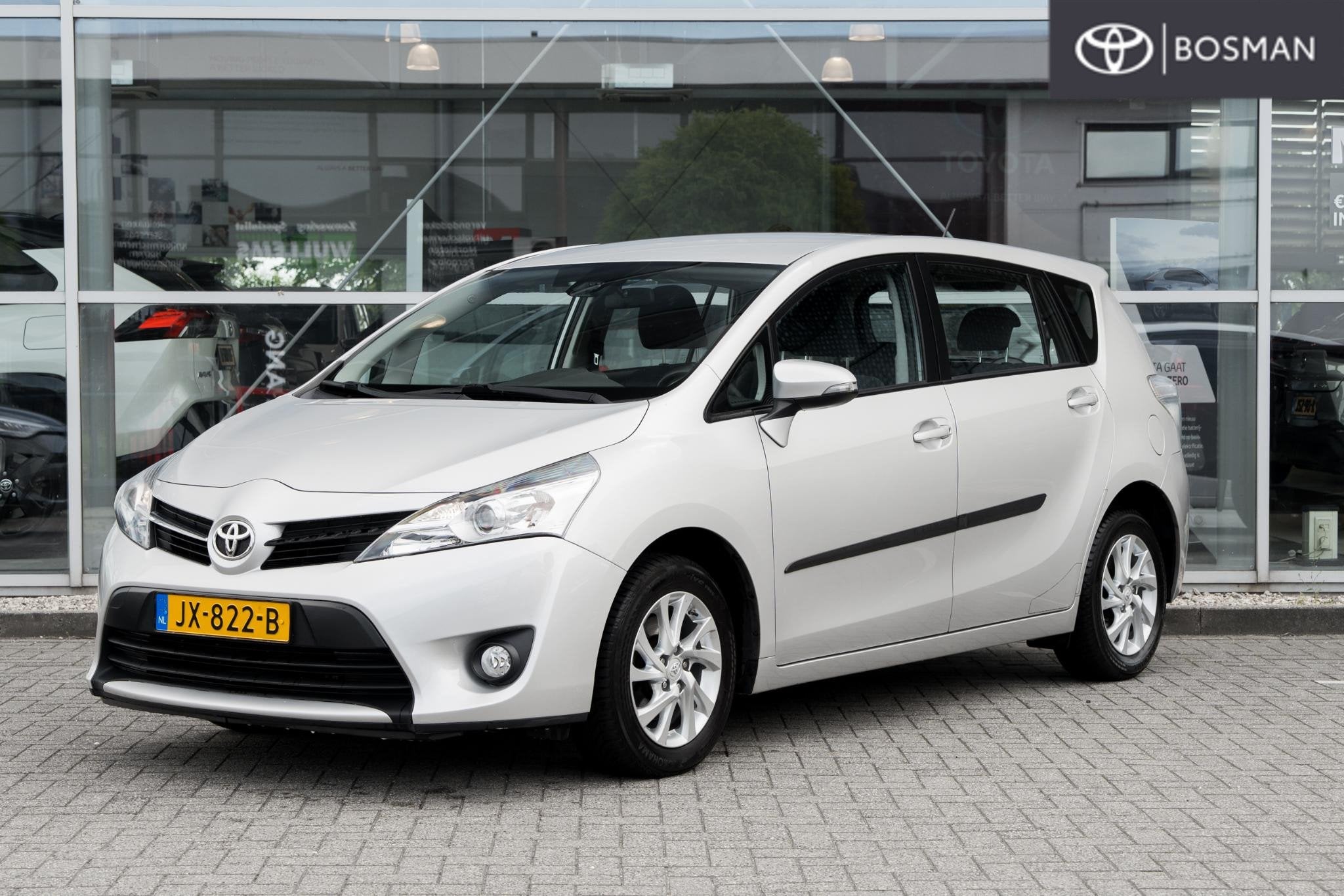Toyota Verso 1.6 VVT-i Comfort, Auto's, Voorwielaandrijving, Gebruikt, Euro 6, 4 cilinders