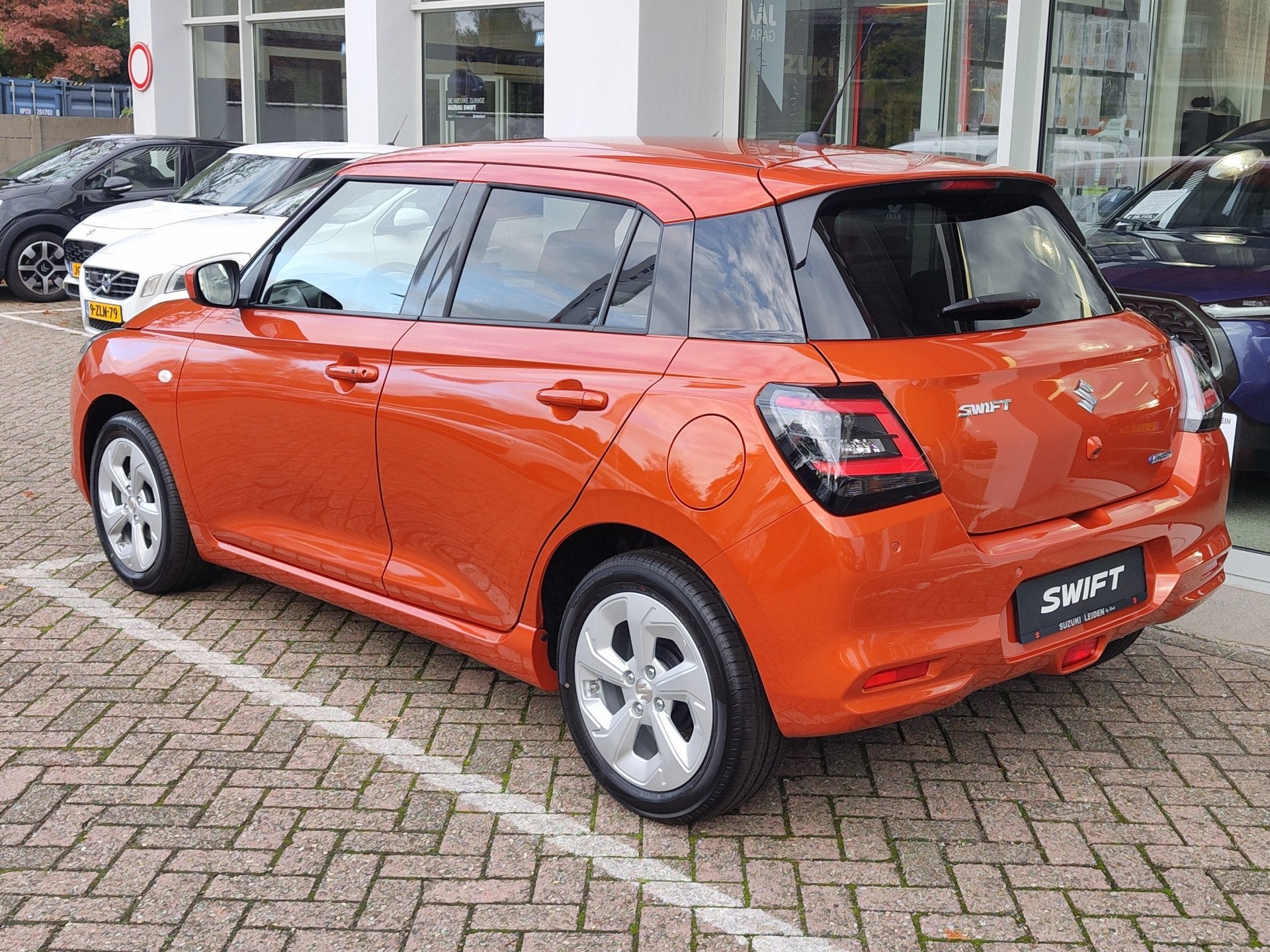 Suzuki Swift 1.2 SELECT SMART HYBRID Direct Leverbaar | Tot, Auto's, Voorwielaandrijving, 12 maanden, Stof, Zwart
