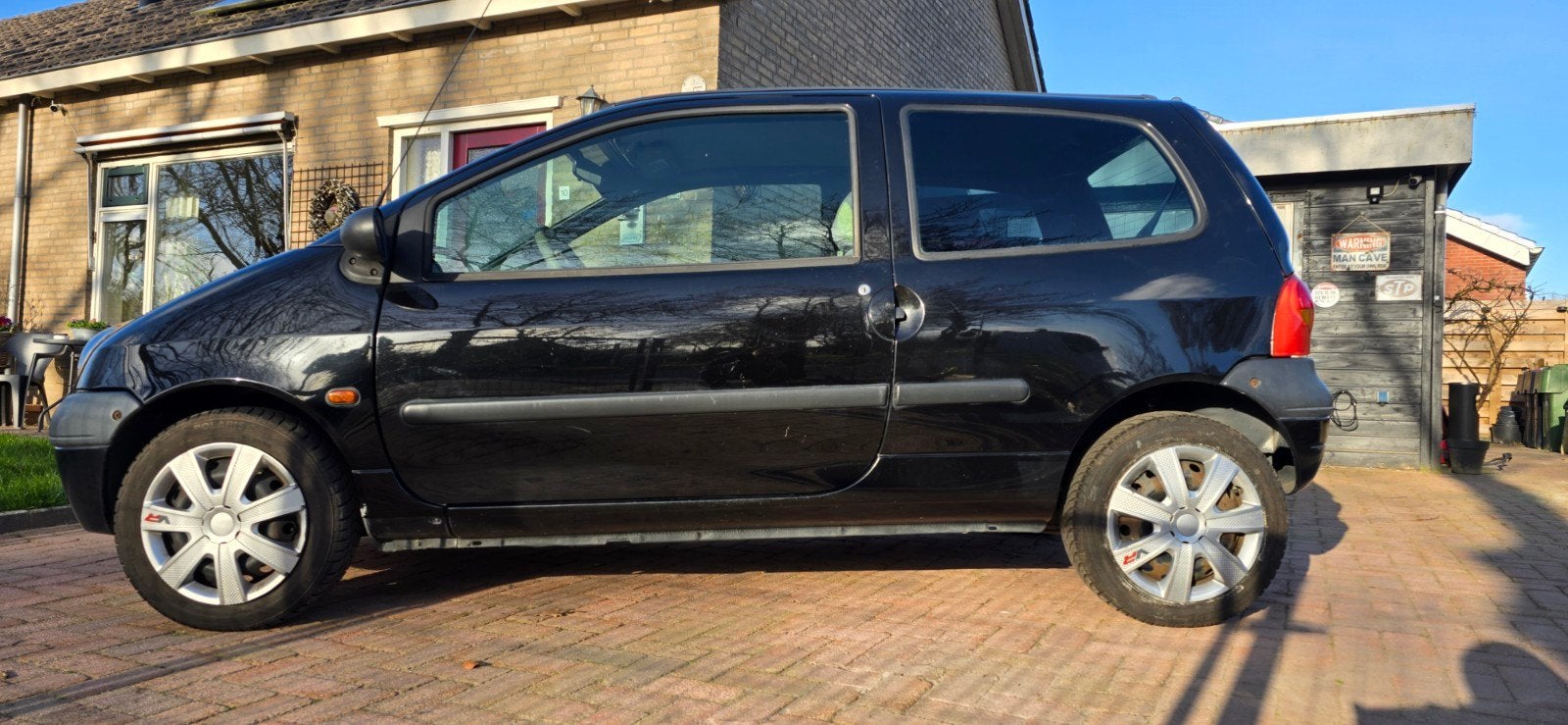 Renault Twingo 1.2 Euro 2000 2001 Zwart, Auto's, Voorwielaandrijving, 600 kg, 4 cilinders, Zwart