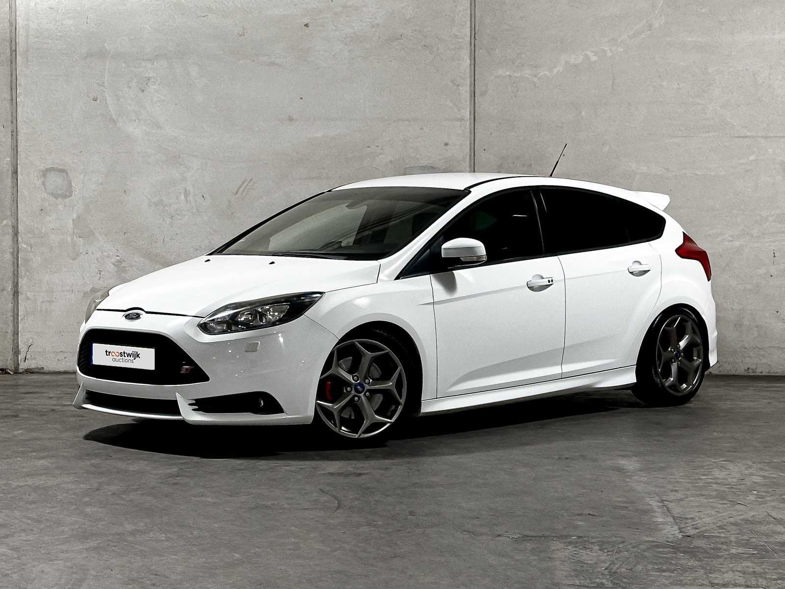 Ford Focus 2.0 EcoBoost ST-2 250pk 2013, G-282-BN, Focus, Euro 5, Gebruikt, Bedrijf