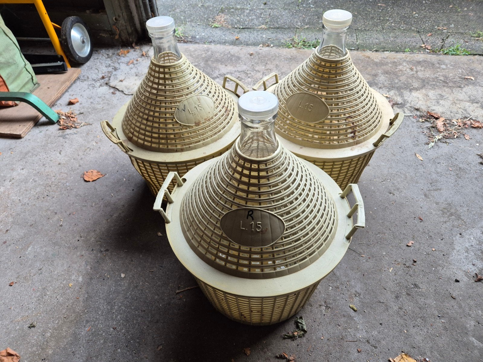 Mandflessen 15 liter (staan in Utrecht), Ophalen