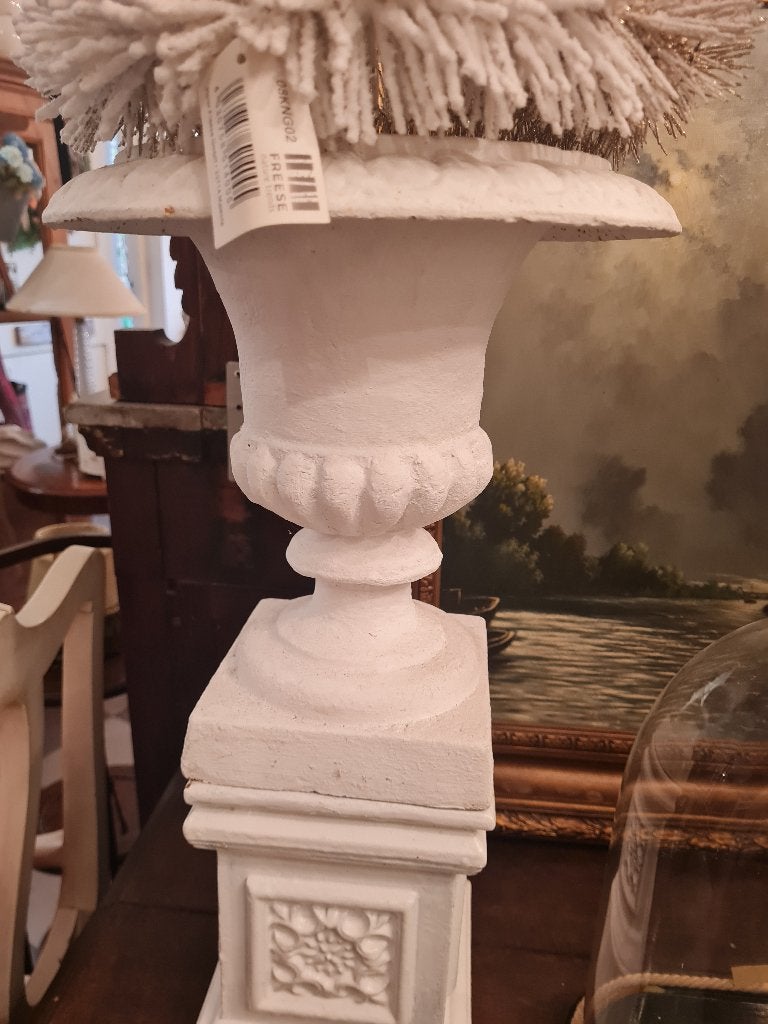 2 gietijzeren tuinvazen p/st 49.95, Heikant 21 Kaatsheuvel, Belle Vieille Brocante, Ophalen of Verzenden, Zo goed als nieuw