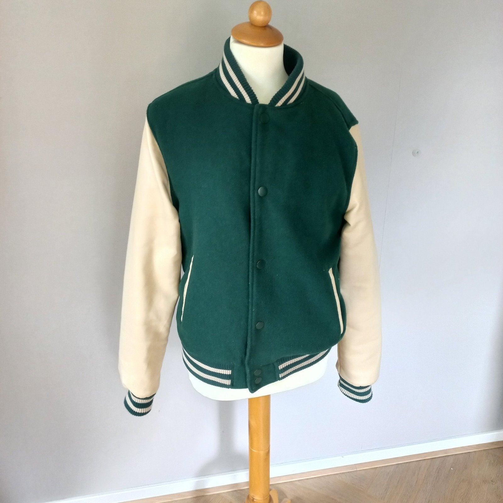 Primark baseball Jacket - Groen/Beige - Maat S, Ophalen of Verzenden, Zo goed als nieuw, Groen, Maat 46 (S) of kleiner