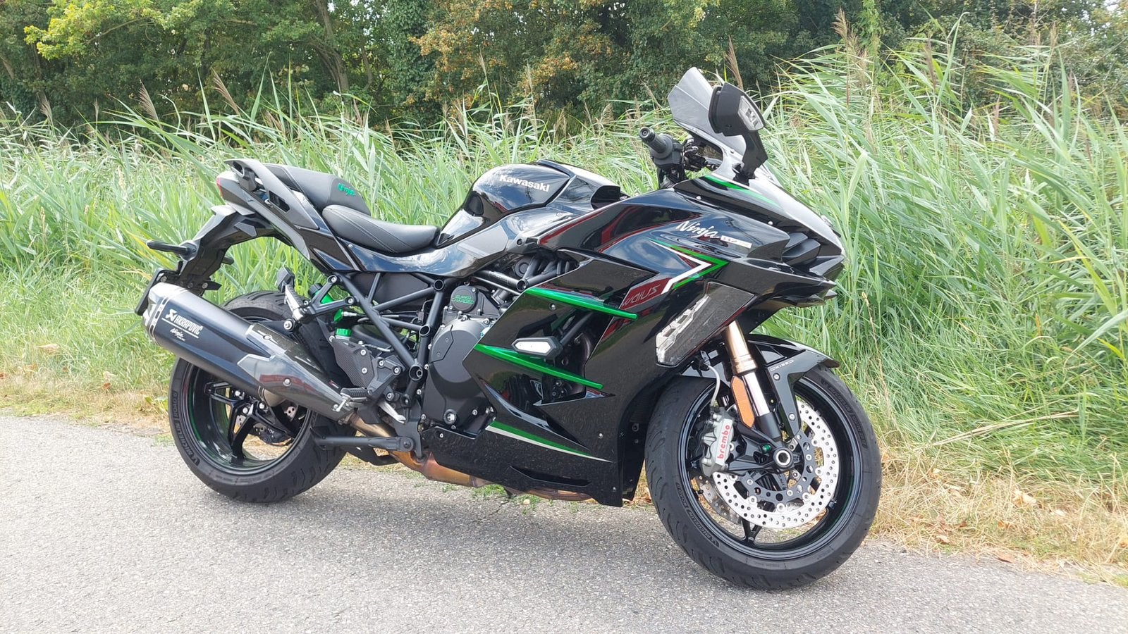 Kawasaki Ninja H2 SX bj2024 Supersport met Akrapovic uitlaat, 4 cilinders, Gebruikt, Super Sport, Particulier