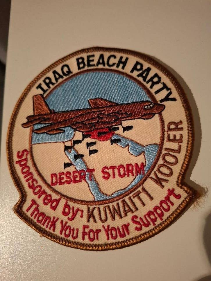 USAF B-52 Desert Storm IRAQ BEACH PARTY patch, Ophalen of Verzenden, Zo goed als nieuw, Patch, Badge of Embleem