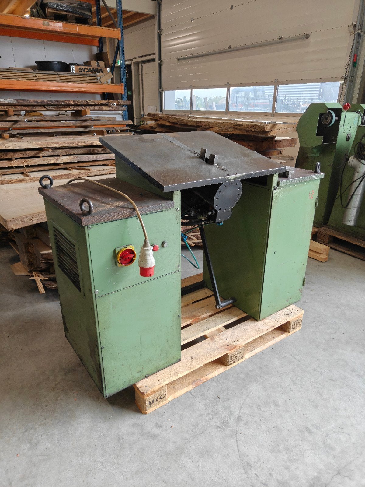 buigmachine, strippen buiger, verticale drukbank, kantbank, Doe-het-zelf en Verbouw, Gereedschap | Overige machines, Ophalen, Gebruikt