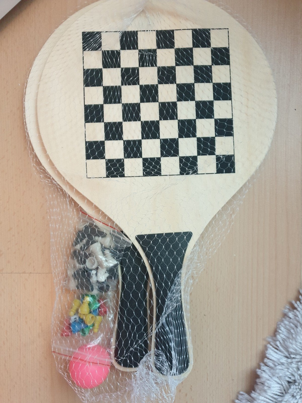 nieuw houten strandrackets met schaakbord en spelletjes, Een of twee spelers, Ophalen of Verzenden, Nieuw, Reisspel