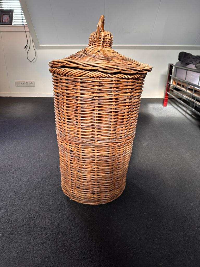 Vintage rieten wasmand met deksel, Ophalen, Vintage, Gebruikt, Natuurlijk materiaal