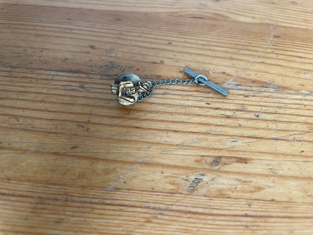 Knoopsgat Versieringen, Verzamelen, Ophalen of Verzenden, Gebruikt, Speldje of Pin