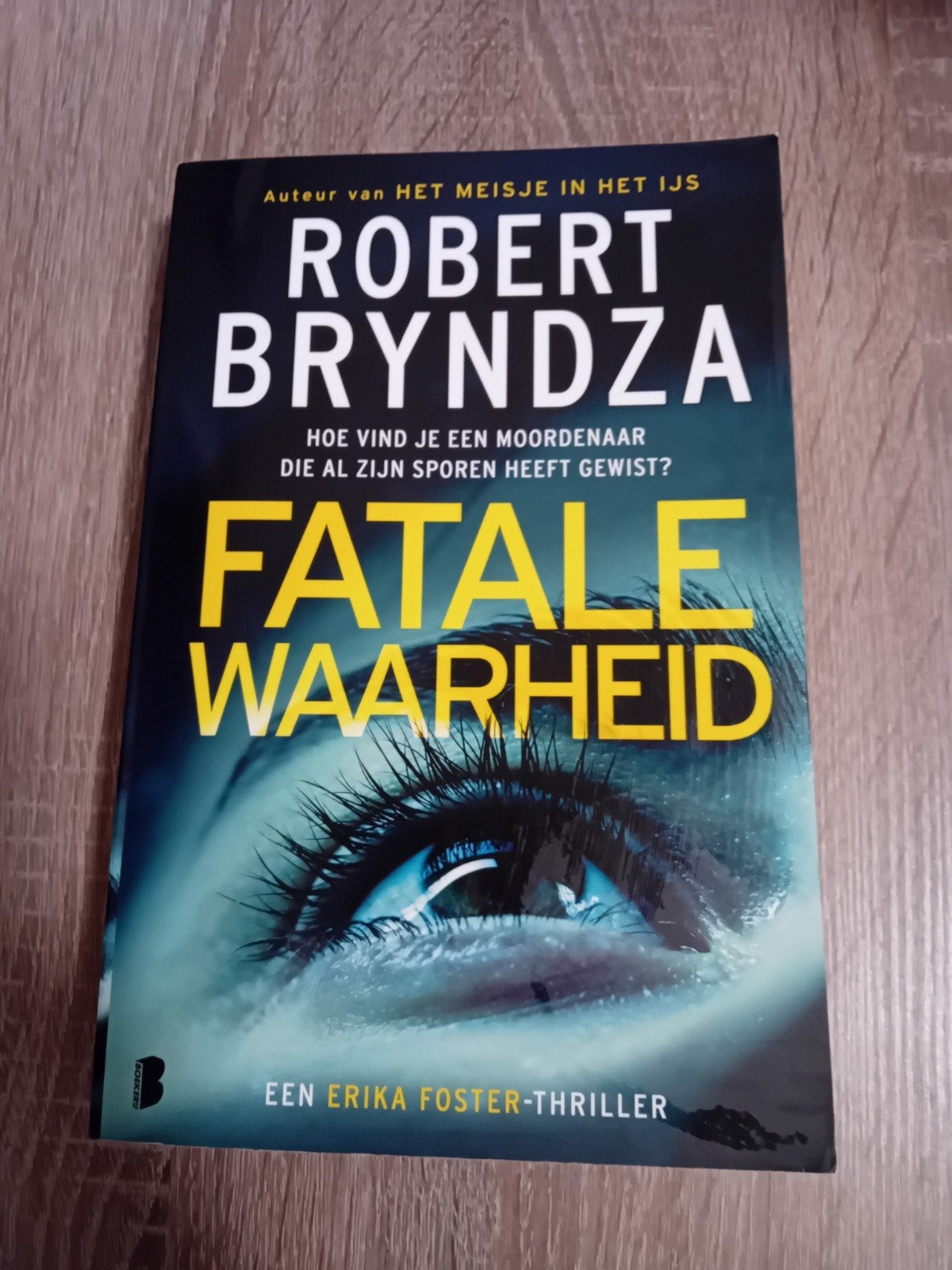 Fatale waarheid, Boeken, Ophalen, Zo goed als nieuw