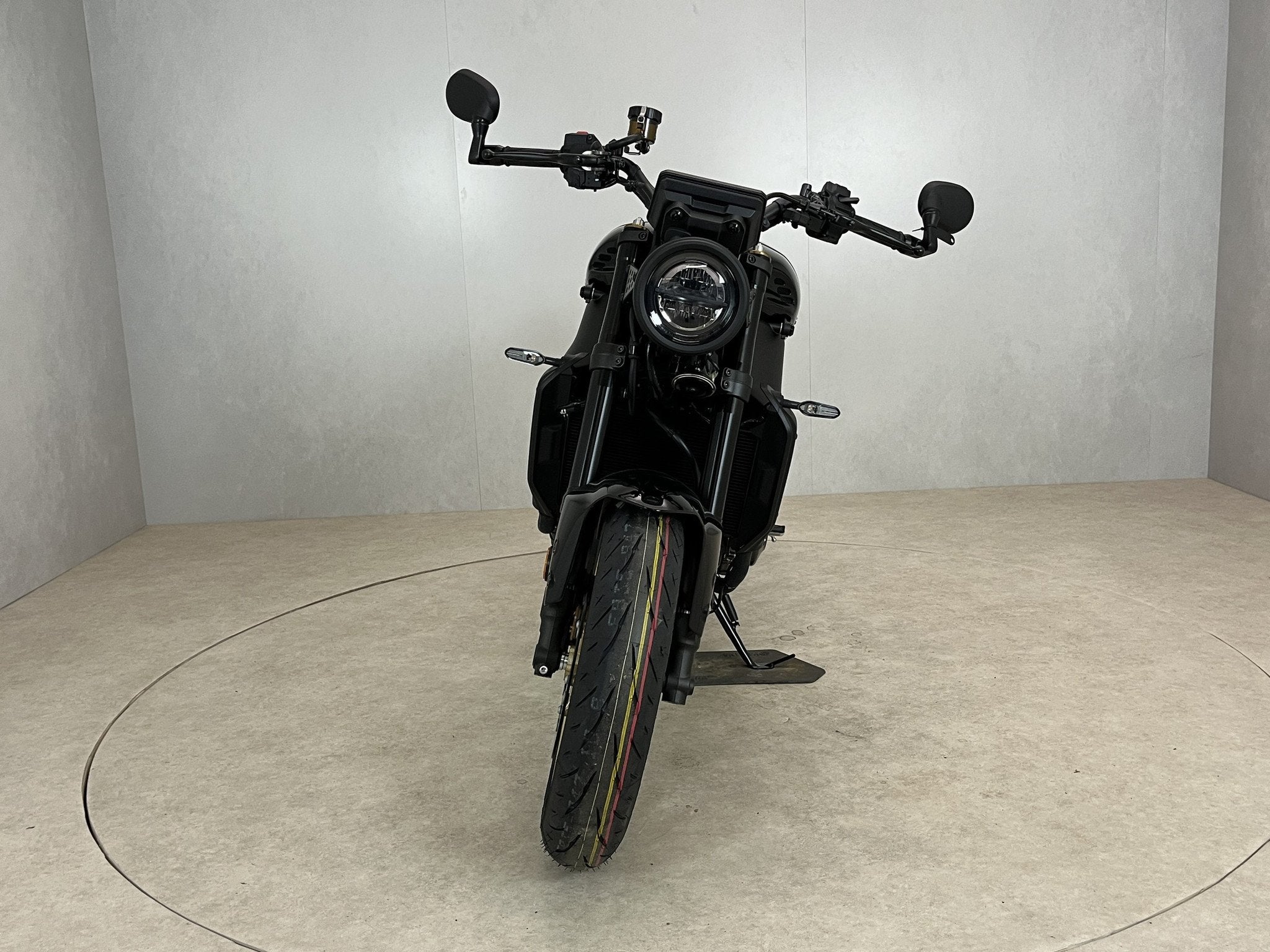 Yamaha XSR 900 ABS (bj 2026), Nieuw, Klantenservice@yamaha-motor.nl, Koolhovenlaan 101
1119 NC  Schiphol-Rijk, NL, Naked bike