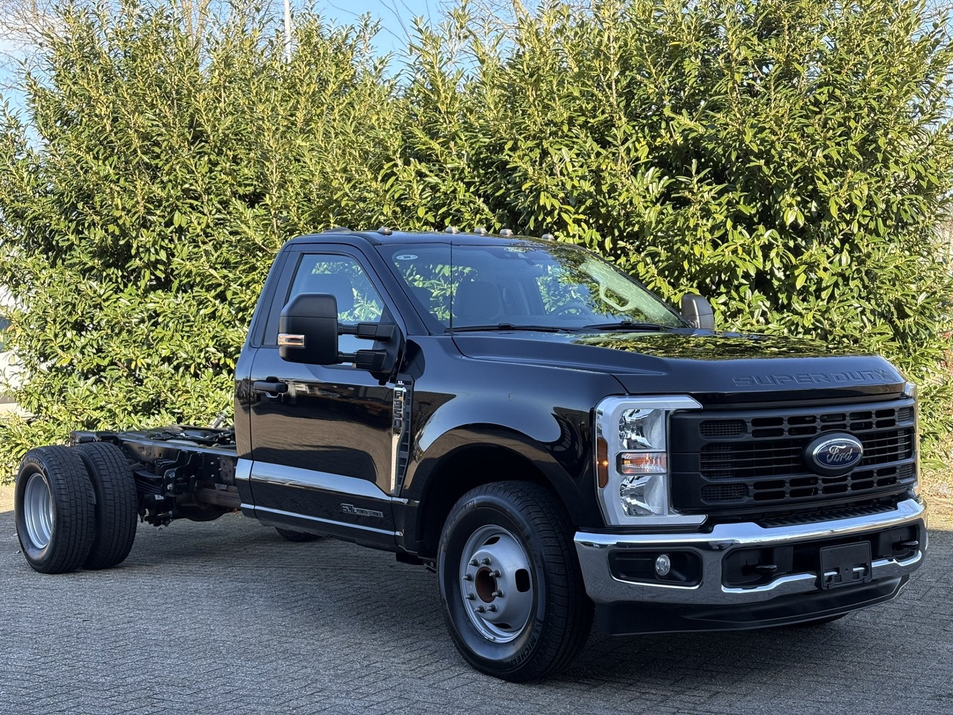 Ford USA F-350 6.7L Turbo V8 Power Stroke Chassis DRW, Gebruikt, 8 cilinders, 6653 cc, 334 pk