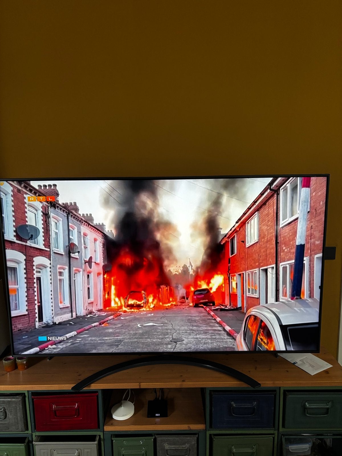 LG 70UQ81006LB 70 inch 4K Smart TV, Ophalen, LED, 50 Hz, Zo goed als nieuw